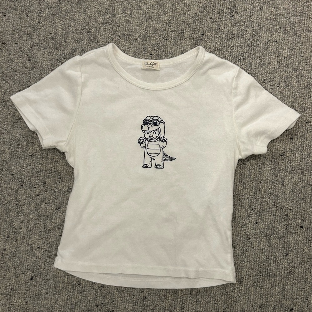 White Brandy Melville/John Galt baby tee with cute design